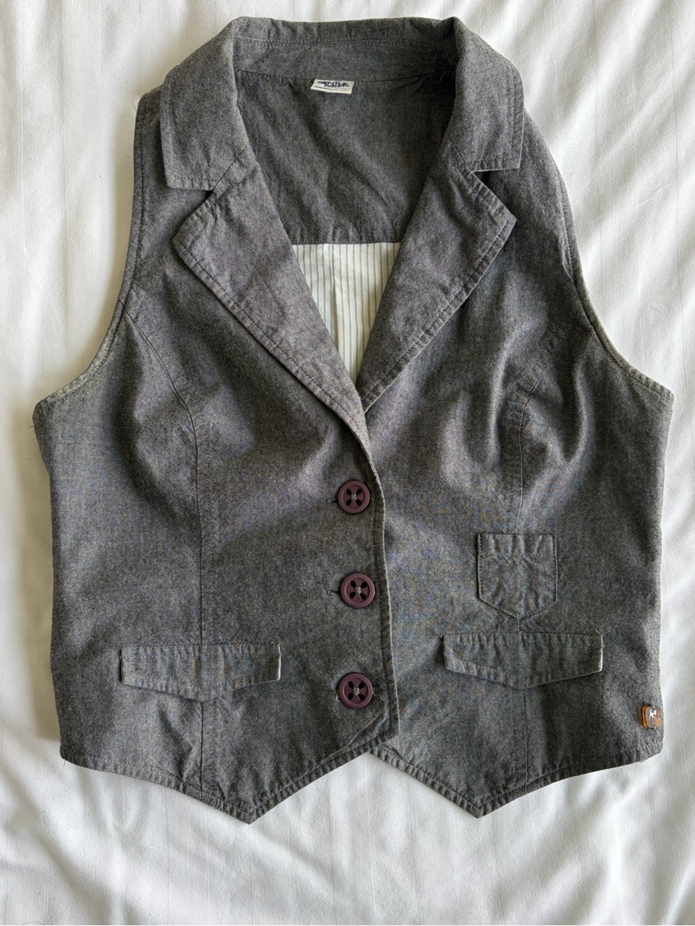 GENTLE FAWN- size medium vintage-inspired fitted grey vest